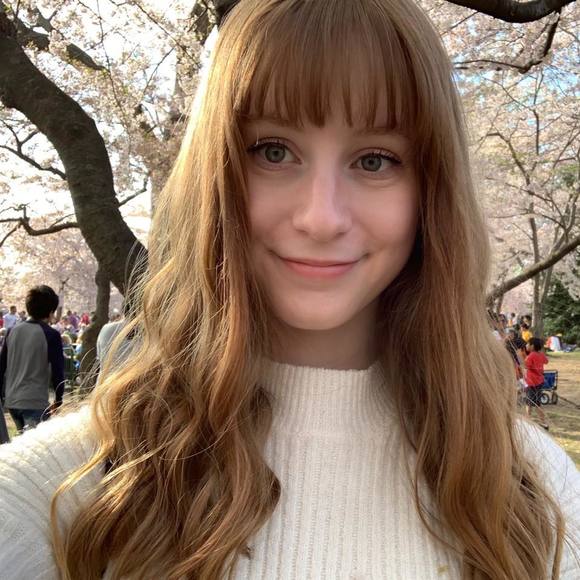 Meet your Posher, Sarah - Picture 1 of 1